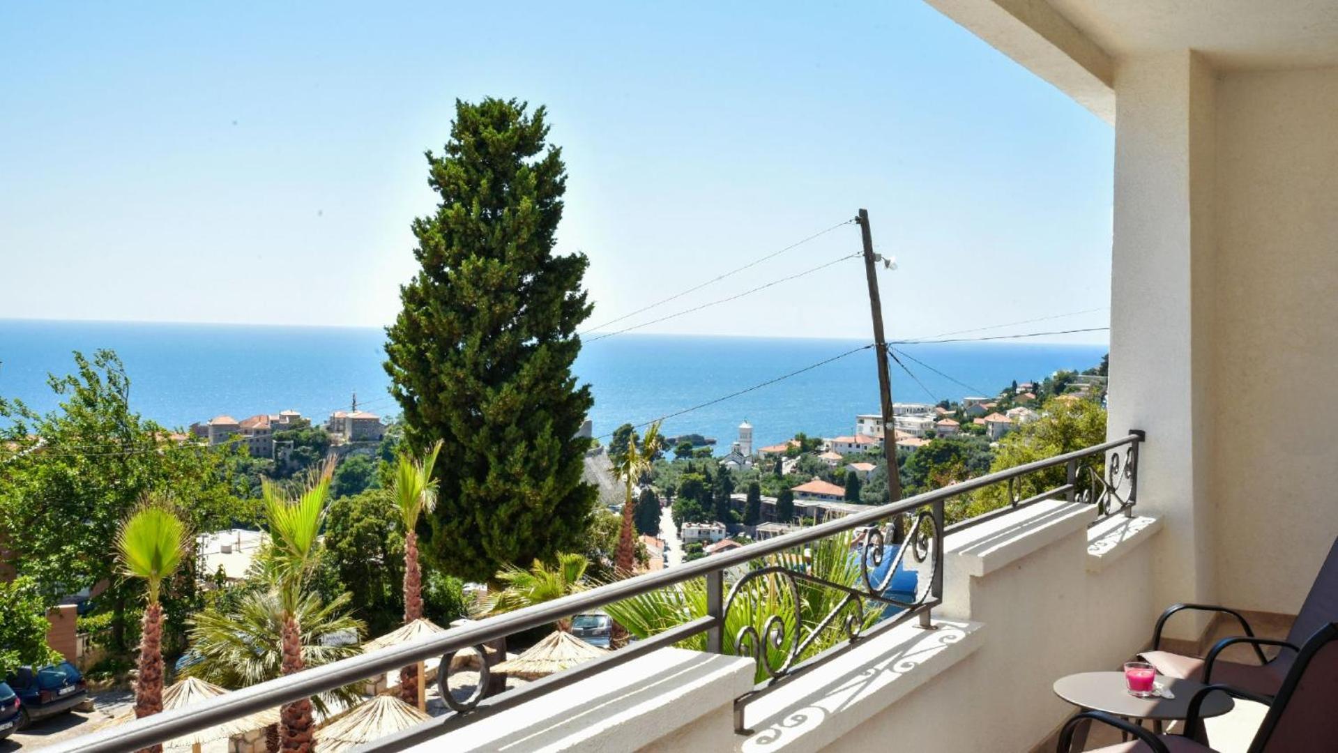 Apartments Montenegro Hills อุลซิน ภายนอก รูปภาพ